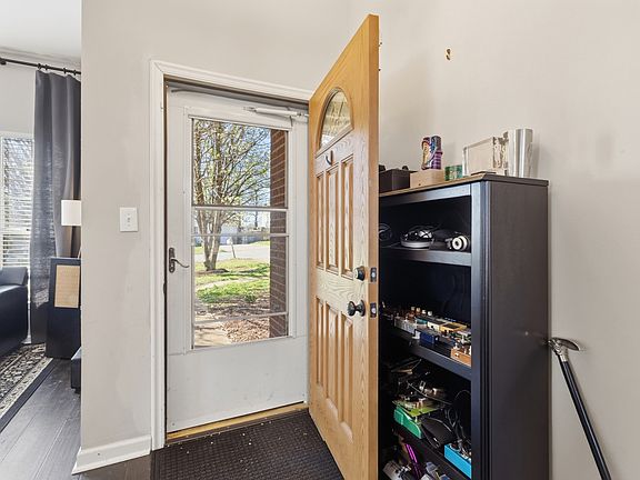 3rd image of 3625 Lake Towne Dr