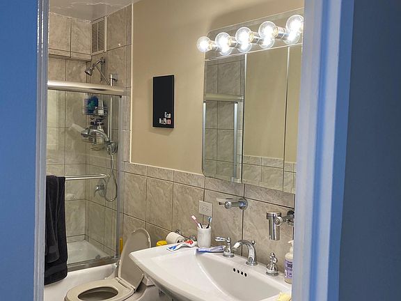 3rd image of 535 N Michigan Ave APT 2501