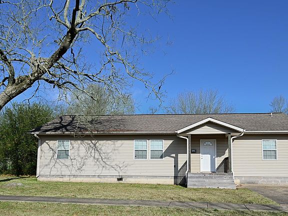 3rd image of 1103 Magnolia Ave