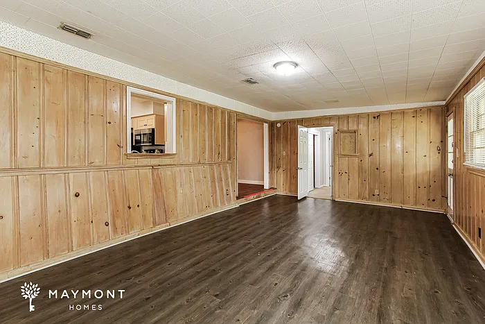 1007 Highpoint Rd — Photo 7