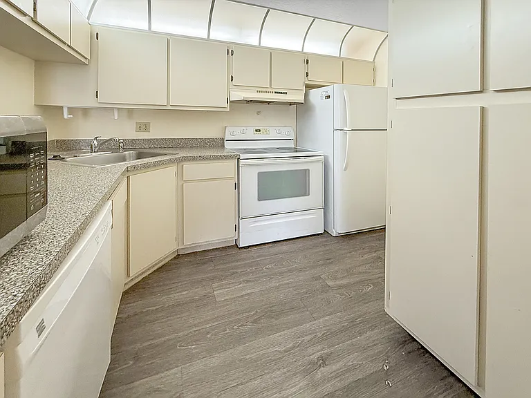 4701 Lakeside Club Blvd #1 — Photo 8