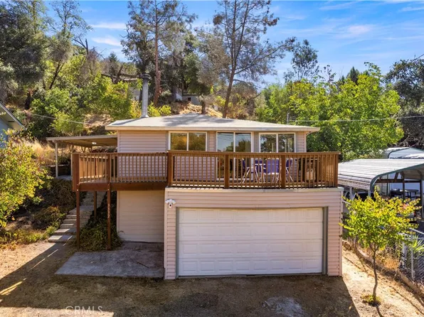 3332 Country Club Dr, Lucerne, CA 95458