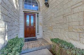 1st image of 2749 Lake Forest Dr