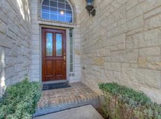2749 Lake Forest Dr, Round Rock, TX 78665