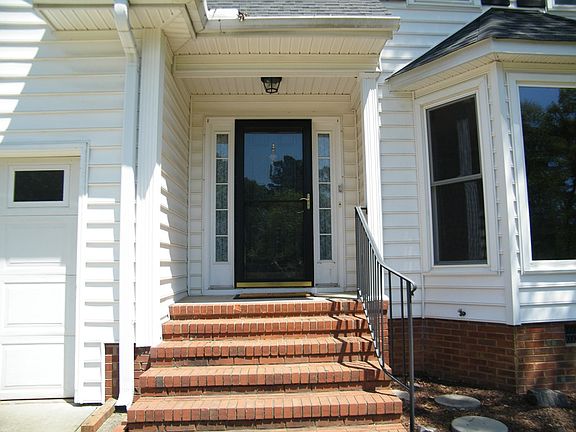 4th image of 1138 Willow Woods Dr