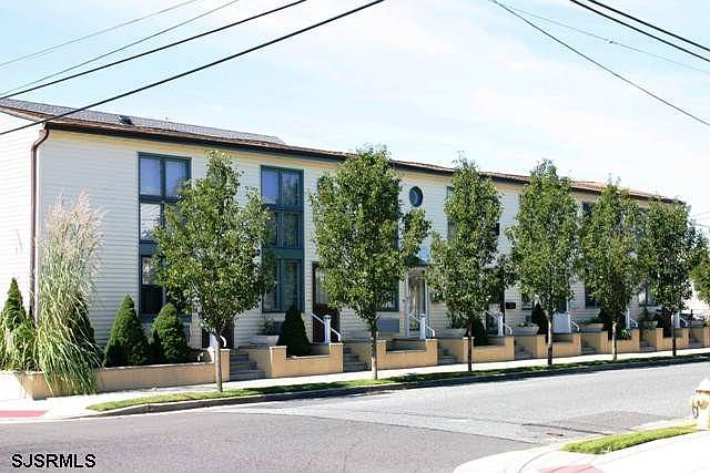 2nd image of 100 N Monroe Ave