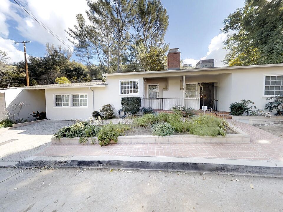 1st image of 8734 Lookout Mountain Ave