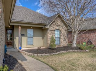 307 Briars Ct, Bossier City, LA 71111