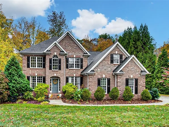 8241 William Wallace Dr, Summerfield, NC 27358