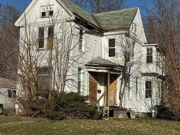 1208 N 7th St, Quincy, IL 62301