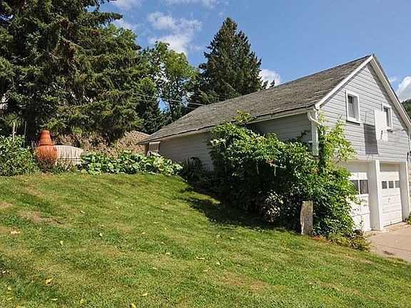 Garage/ & upper patio