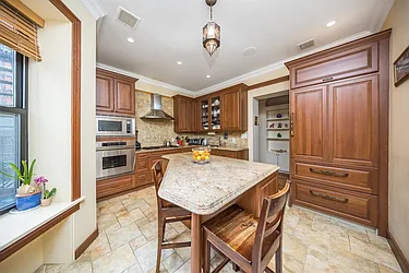 Sold by NestApple, Inc.