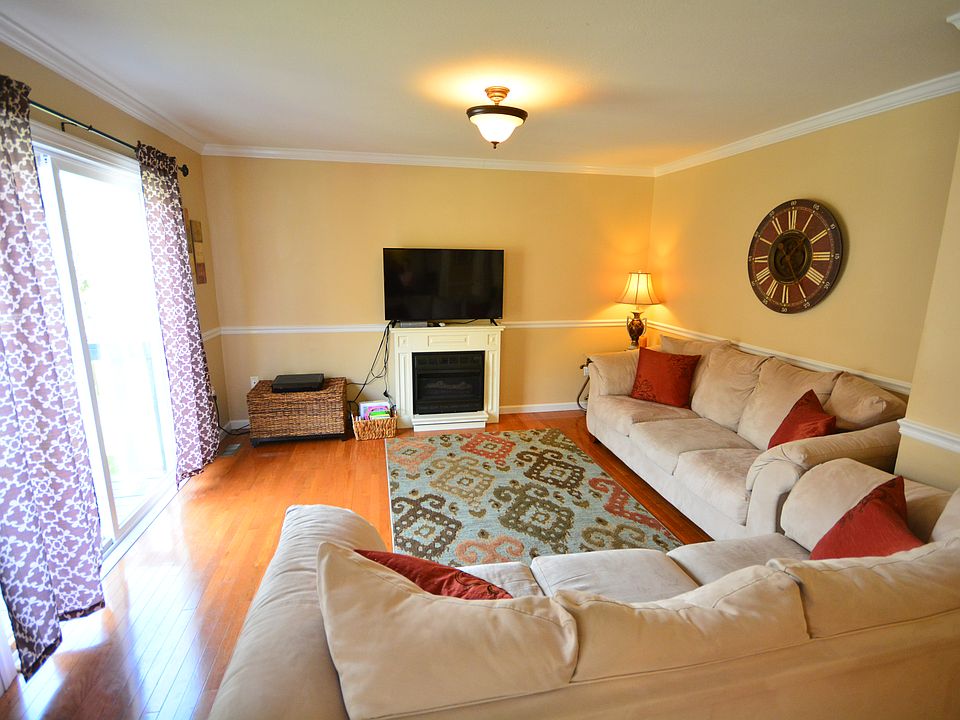 1st image of 165 Peachtree Dr