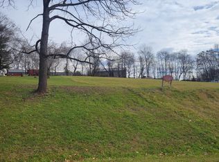 4075 Roop Rd, New Windsor, MD 21776