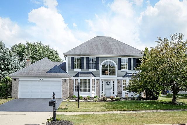 1st image of 980 Woodhill Dr