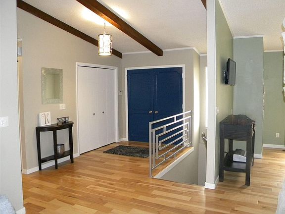 2nd image of 8657 N Whispering Woods Pl