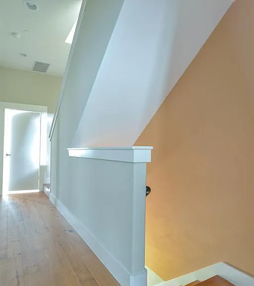 1807 W Webster St — Photo 29