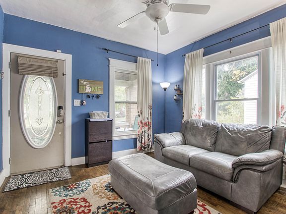 5th image of 1848 Nelson Ave SE