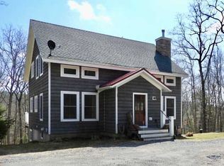 81 Woods Rd, Barryville, NY 12719