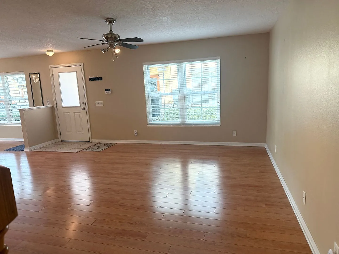 Coquina Key Townhomes Gated community 3/2.5 — Photo 4