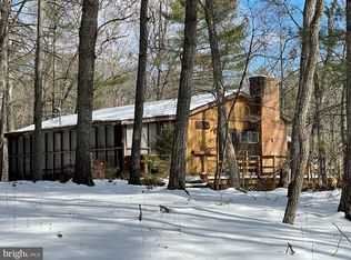 633 Snyders Ridge Rd, Mathias, WV 26812