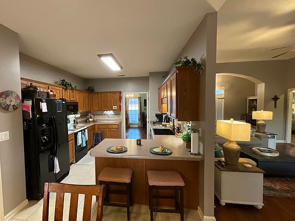 3rd image of 7741 Meadow Ridge Ln