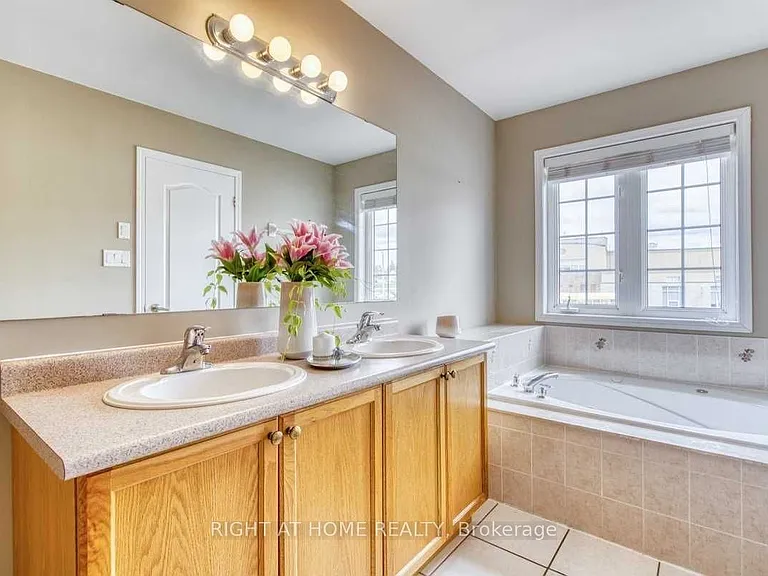 636 Ormond Dr #MAIN FL — Photo 11