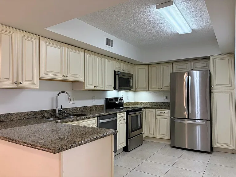 3160 Leewood Ter #L115 — Photo 7