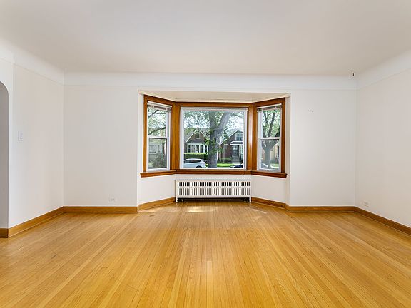 3rd image of 3436 N Normandy Ave