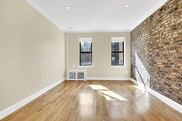 Rented by Cooper & Cooper Real Estate