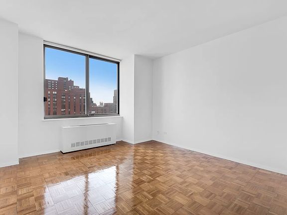 5th image of 200 E 89th St APT 23F
