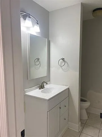 4 bed, 2.0 bath, 1905 sqft, $2,100 — Photo 4
