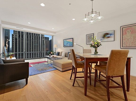 4th image of 240 E Illinois St APT 1807