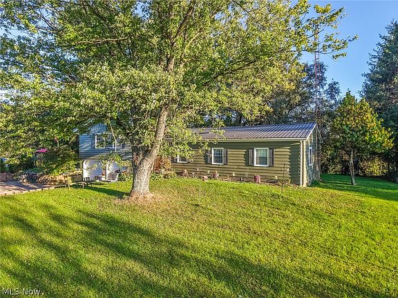 3rd image of 7370 Pinecrest Dr