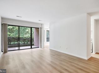 11224 Chestnut Grove Sq APT 15, Reston, VA 20190