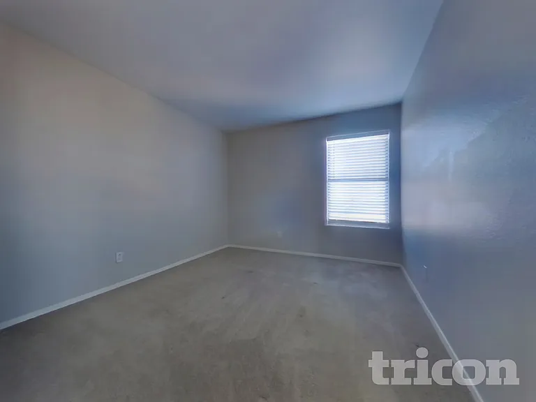 12917 W Windsor Ave — Photo 11