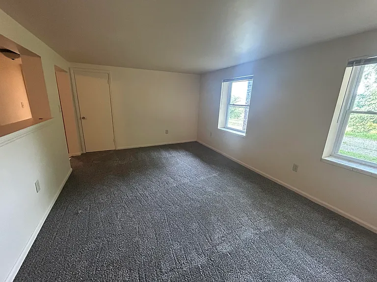924 Mountain View Rd #14 — Photo 4