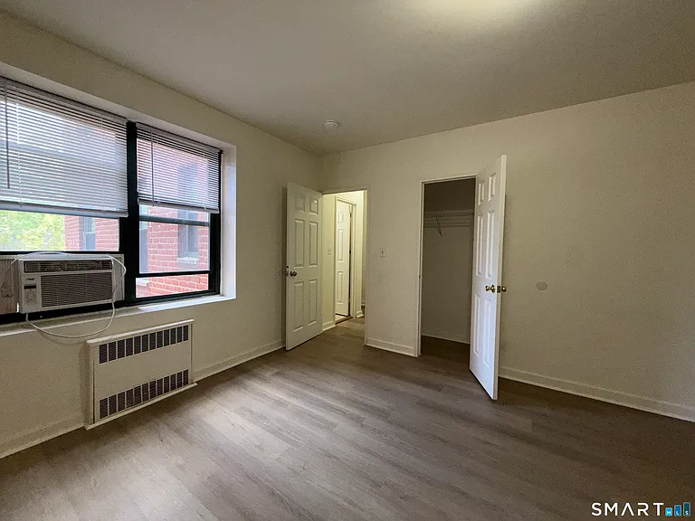 28 Strawberry Hill Ave #112-1E — Photo 15
