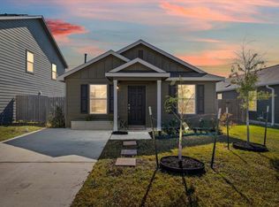 13617 Knights Branch Dr, Elgin, TX 78621