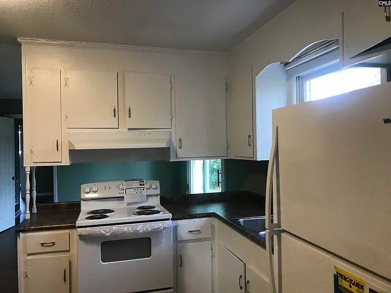 3604 Traveler Ln — Photo 10