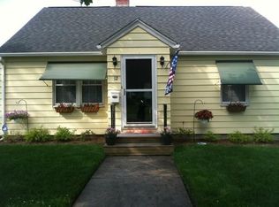12 Scherpa St, Agawam, MA 01001