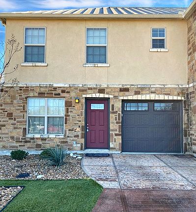 2nd image of 1103 Paniolo Dr