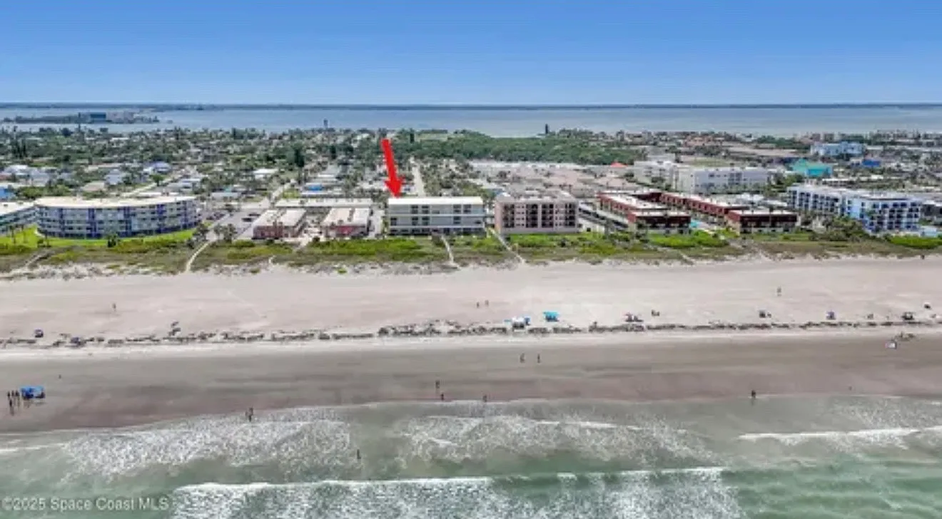 5050 Ocean Beach Blvd — Photo 3
