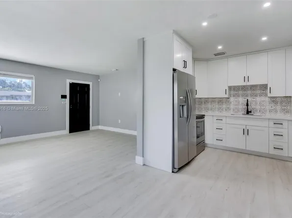 1000 N 71st Ter, Hollywood, FL 33024