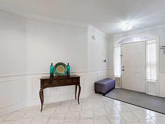 2nd image of 46 Green Ash Cres