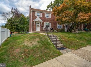 653 Clymer Ln, Ridley Park, PA 19078