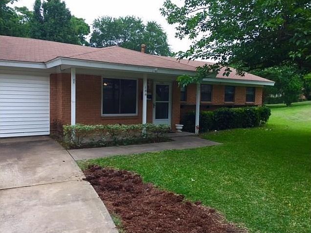 1st image of 144 N Imperial Dr
