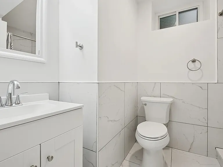 2310 Ridge Ave — Photo 9