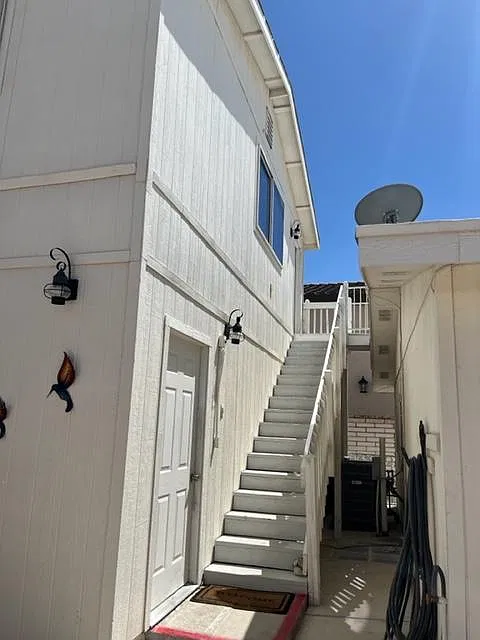 Upstairs Apartment