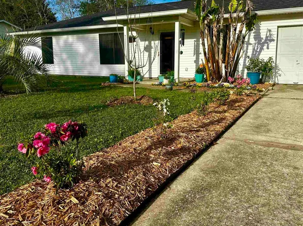 8584 Kingfisher Ln, Pensacola, FL 32534